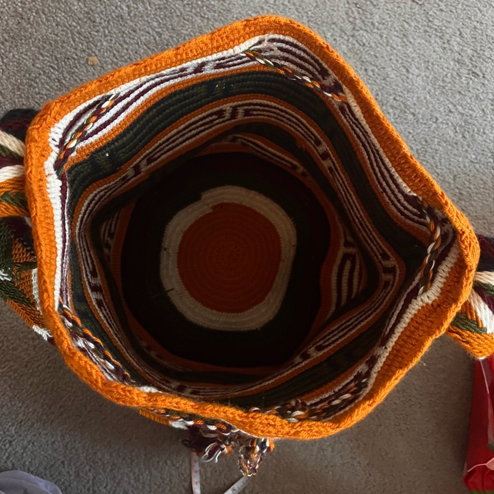 Wayuu handcrafted Woven Women's Bag with Swarovski sparkles - Picture 3 of 5